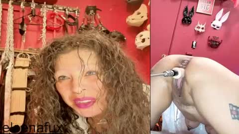 FeleenaFux online show from July 22, 2:30 pm