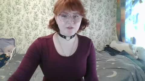 felicity_play online show from April 16, 7:16 am