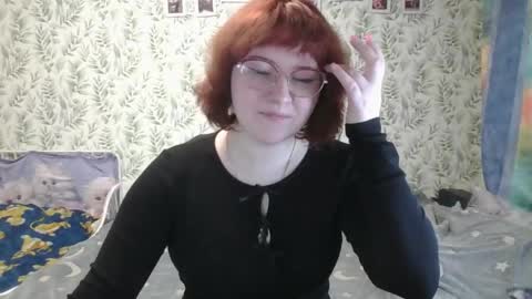 felicity_play online show from May 1, 7:34 am