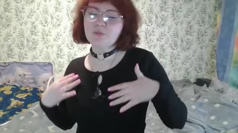 felicity_play online show from May 1, 8:40 am