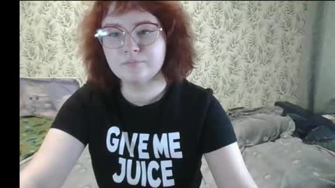 felicity_play online show from May 7, 8:48 am