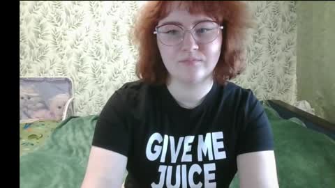 felicity_play online show from May 12, 7:19 am