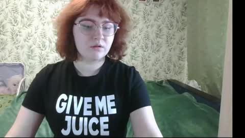 felicity_play online show from May 12, 8:25 am