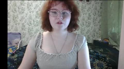 felicity_play online show from May 19, 6:47 am