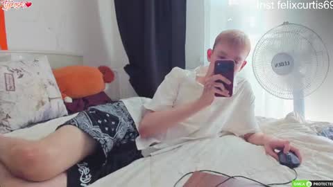 felixcurt online show from August 4, 9:28 am