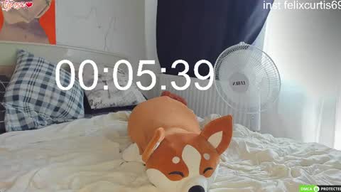 felixcurt online show from August 5, 10:13 am