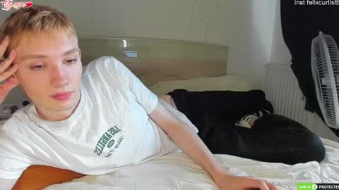 felixcurt online show from August 13, 9:23 am