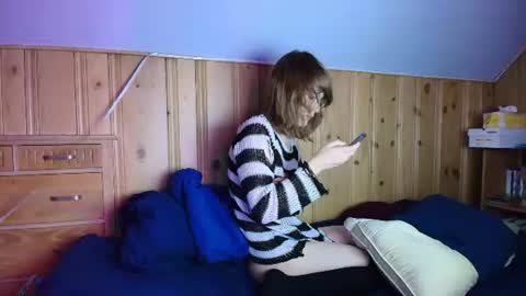 femboyflowers online show from July 14, 2:28 am
