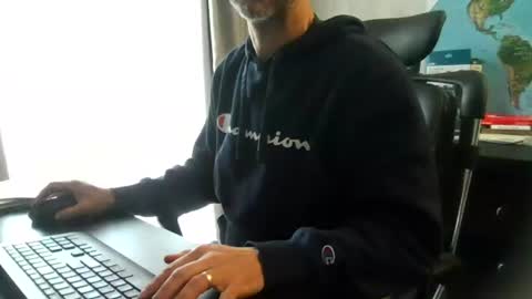 femdomsubby online show from July 13, 5:36 am