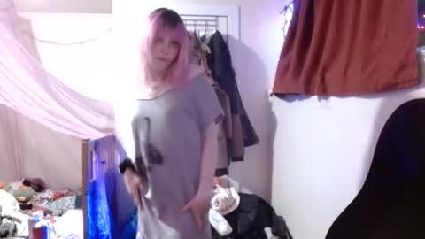 fempue online show from March 26, 7:23 am