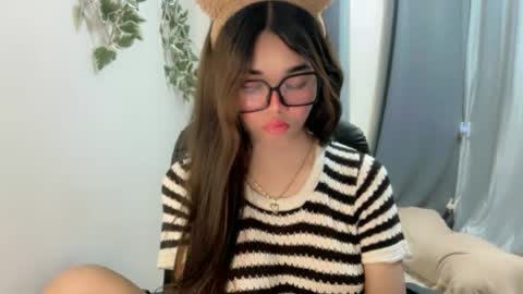 femylove online show from August 14, 1:15 pm