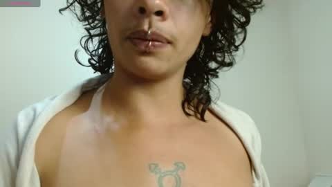 Fenix  Read my bio before to chat  online show from July 27, 10:26 pm