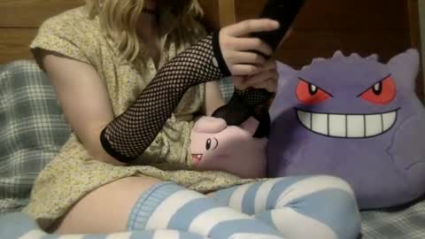 fenn88_ online show from July 17, 3:50 am