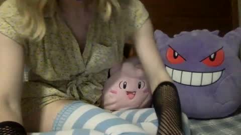fenn88_ online show from July 18, 3:51 am