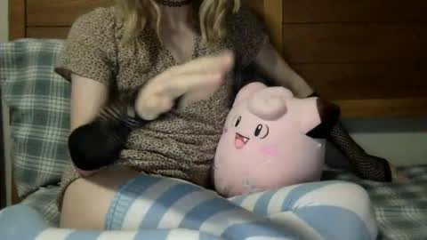 fenn88_ online show from July 25, 3:32 am