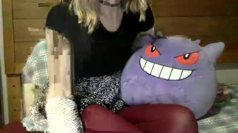 fenn88_ online show from July 28, 3:45 am