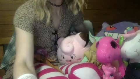fenn88_ online show from August 1, 3:56 am