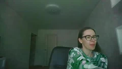 feraliss online show from May 29, 10:51 am