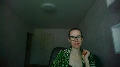 feraliss online show from May 30, 10:28 am