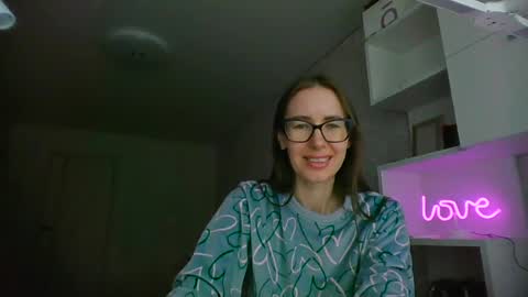 feraliss online show from June 17, 11:31 am