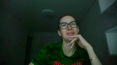 feraliss online show from July 13, 11:39 am