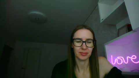 feraliss online show from July 19, 9:55 am