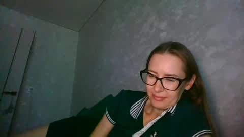 feraliss online show from August 10, 10:38 am