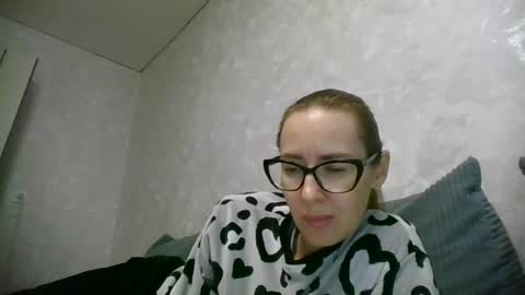feraliss online show from August 16, 11:03 am