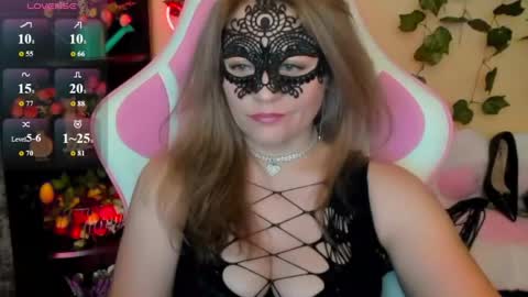 Ferall Btrrry online show from May 4, 9:16 pm