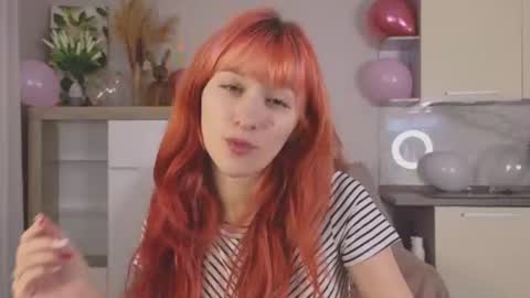feralmacaron online show from August 15, 11:14 am