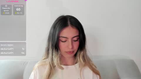 fernanda  online show from August 23, 8:16 pm