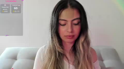 fernanda  online show from August 24, 6:37 pm