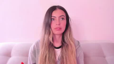 fernanda  online show from August 27, 4:48 pm