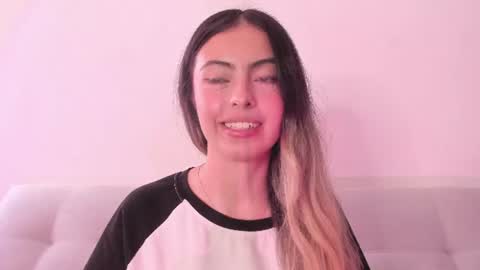 fernanda  online show from August 27, 5:54 pm