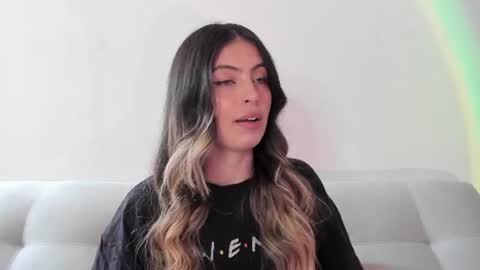 fernanda  online show from September 9, 3:42 pm