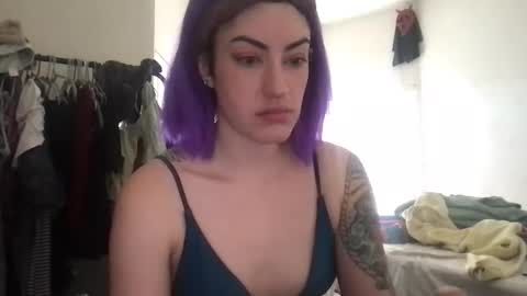 fgsammie online show from April 16, 1:24 am