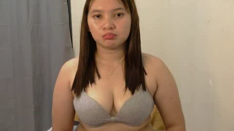fhwilloughbyxx online show from July 30, 9:05 am
