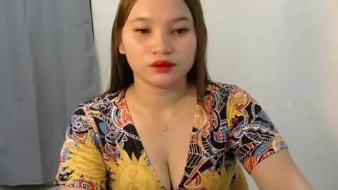 fhwilloughbyxx online show from August 7, 11:43 am