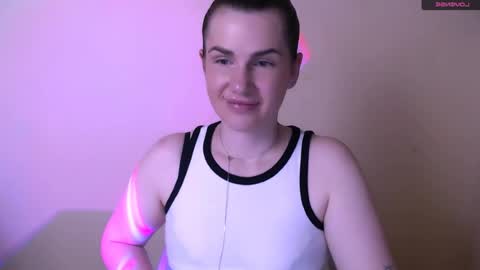 Mia online show from July 29, 12:56 pm