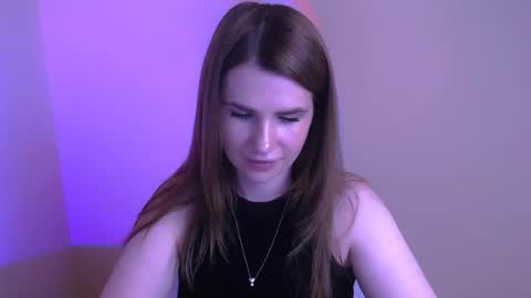 Mia online show from July 31, 8:53 am