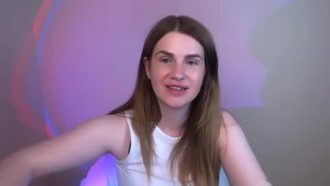 Mia online show from August 11, 2:52 pm
