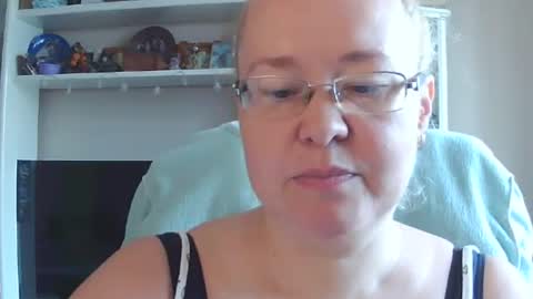 fialkaxl online show from August 6, 5:06 am