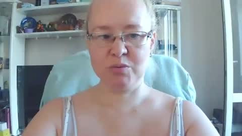 fialkaxl online show from August 15, 8:29 am