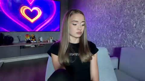Eva online show from June 25, 12:08 pm