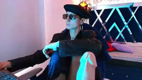   online show from August 31, 2:29 pm