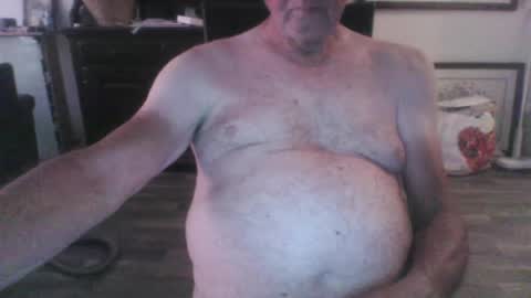 Fileiro1959 online show from August 5, 8:23 am