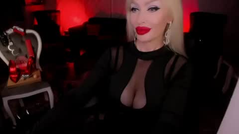 AlfaFemale online show from August 11, 2:30 pm