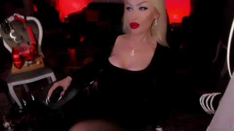 AlfaFemale online show from August 12, 11:12 am