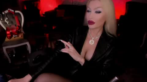 AlfaFemale online show from August 15, 2:32 pm