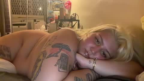 findompurpbabyy online show from June 13, 1:13 am